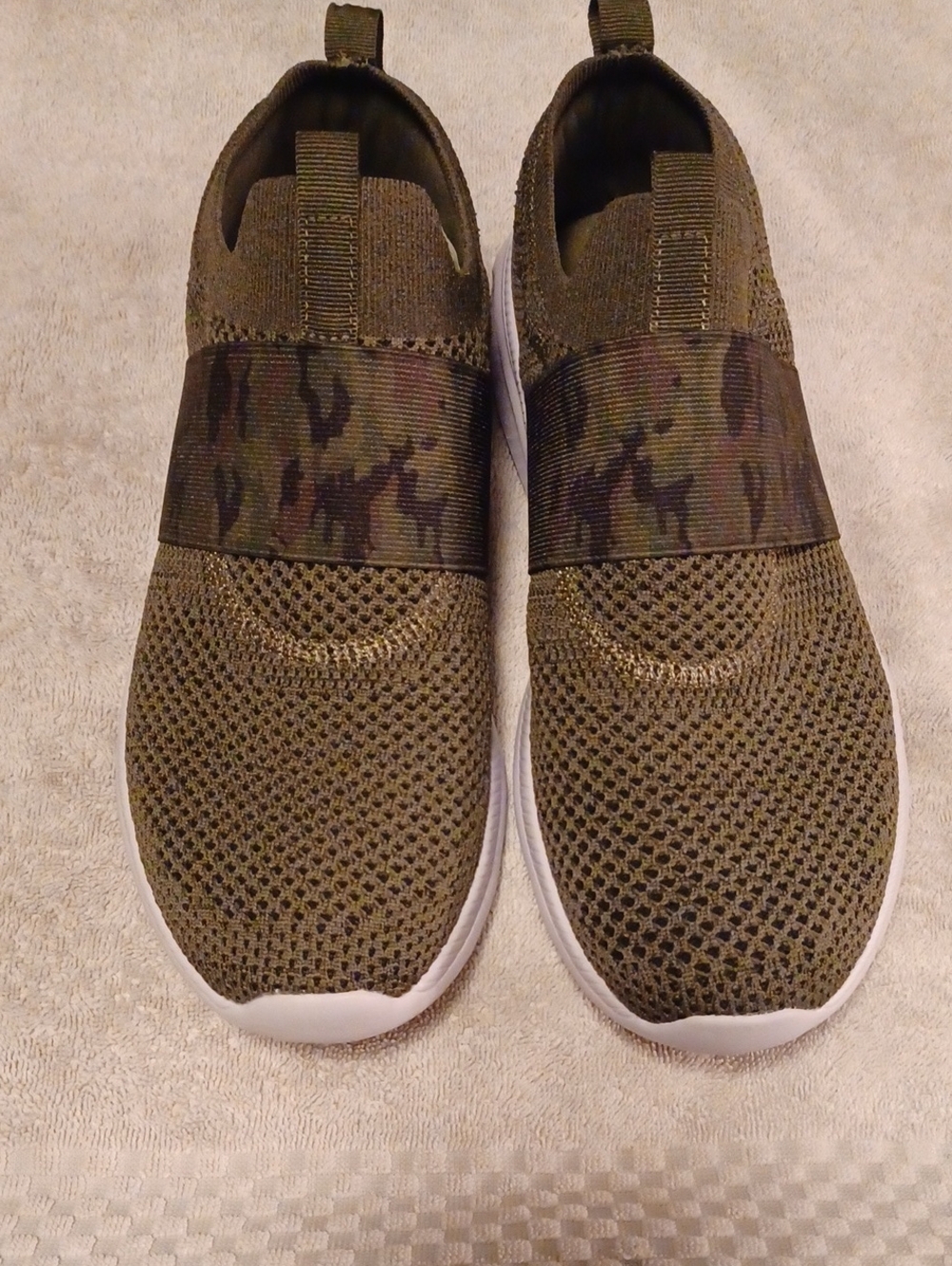 Athletic Works Olive Green Slip-On Athletic Shoes with White Soles